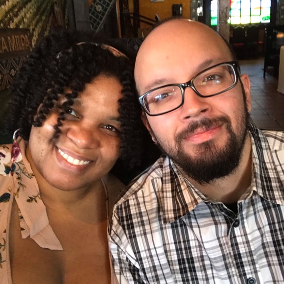 Meet your Top Rated Posh Seller Katikapreโ - Picture 9 of 13